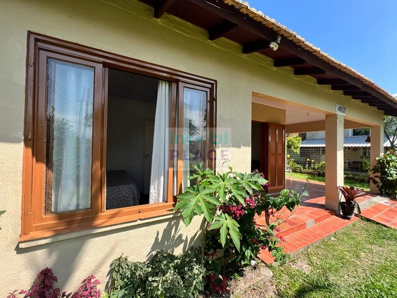 Locação de temporada - Casa com pátio 3 Quartos - Acomoda 6 Pessoas: 15ª foto da galeria de imagens do imóvel