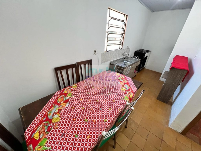 Locação de temporada - Casa com pátio 3 Quartos - Acomoda 6 Pessoas: 17ª foto da galeria de imagens do imóvel