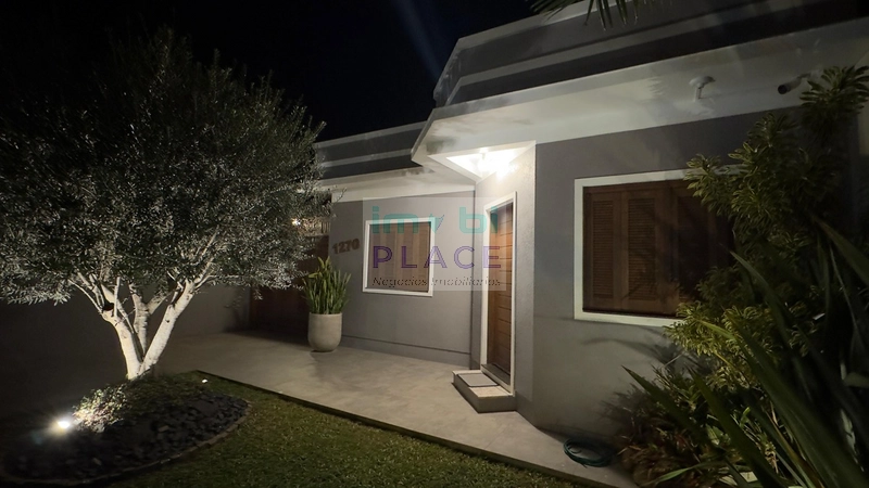 Casa com piscina: 5ª foto da galeria de imagens do imóvel