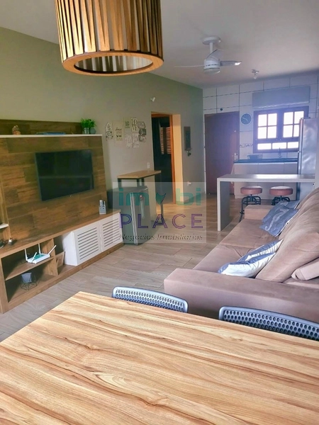 Casa com piscina: 23ª foto da galeria de imagens do imóvel