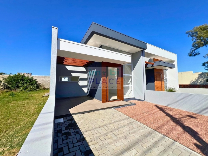 Casa à Venda – Alto Padrão Construtivo: 2ª foto da galeria de imagens do imóvel