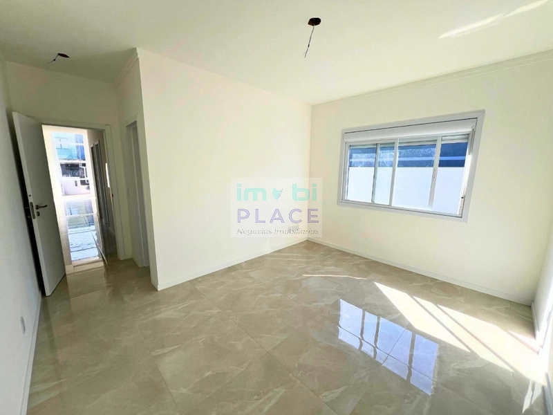 Casa à Venda – Alto Padrão Construtivo: 27ª foto da galeria de imagens do imóvel