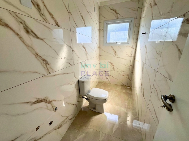 Casa à Venda – Alto Padrão Construtivo: 5ª foto da galeria de imagens do imóvel