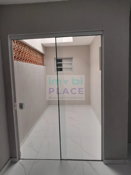 Ampla Casa com 5 Dormitórios: 9ª foto da galeria de imagens do imóvel