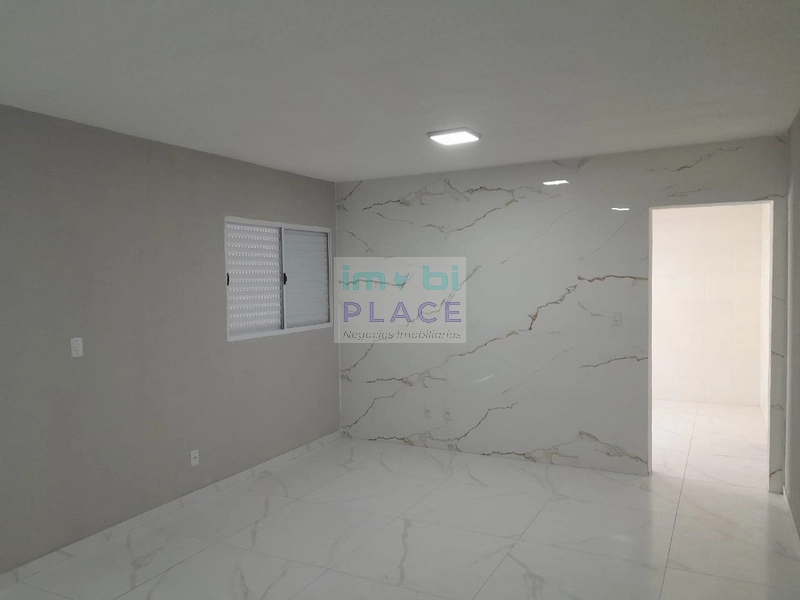 Ampla Casa com 5 Dormitórios: 15ª foto da galeria de imagens do imóvel