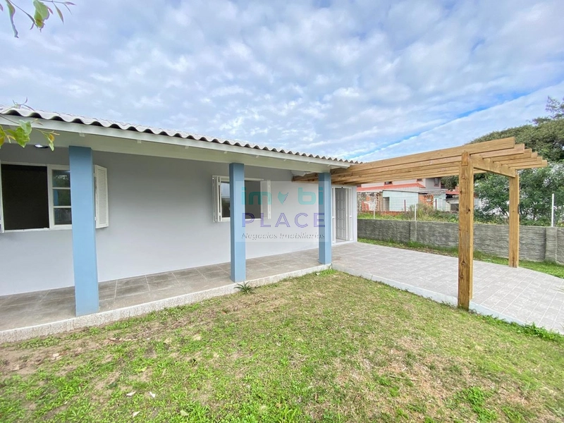 Casa à Venda: 2ª foto da galeria de imagens do imóvel