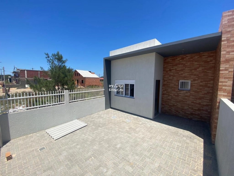 Excelente Casa Geminada, a 1 Quadra do Mar, composta de 2 dormitórios.: 6ª foto da galeria de imagens do imóvel