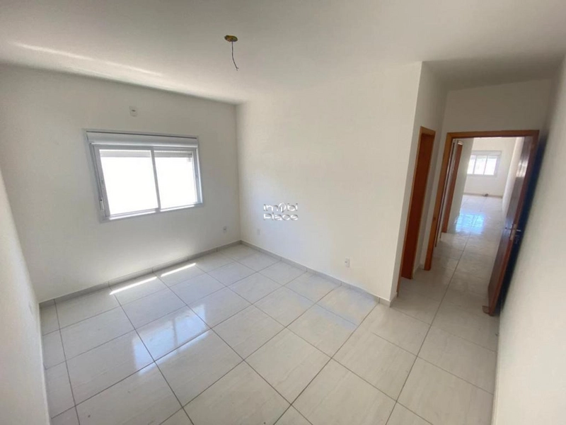 Excelente Casa Geminada, a 1 Quadra do Mar, composta de 2 dormitórios.: 3ª foto da galeria de imagens do imóvel