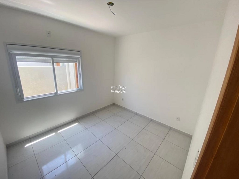 Excelente Casa Geminada, a 1 Quadra do Mar, composta de 2 dormitórios.: 11ª foto da galeria de imagens do imóvel