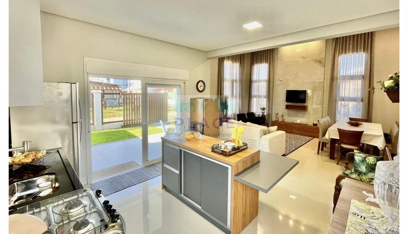Casa a 2 Quadras do mar: 10ª foto da galeria de imagens do imóvel