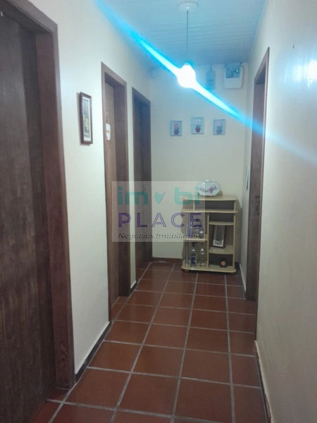 Casa Mobiliada à Venda: 13ª foto da galeria de imagens do imóvel