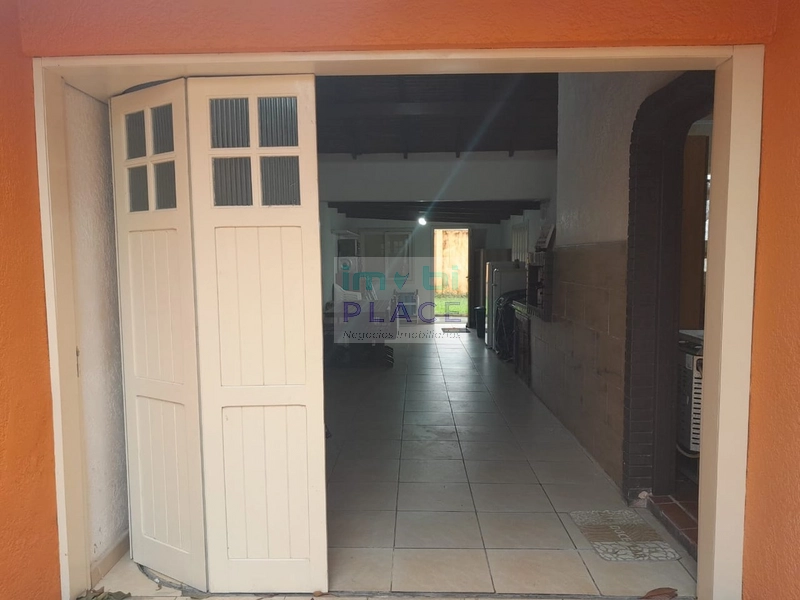 Casa Mobiliada à Venda: 7ª foto da galeria de imagens do imóvel