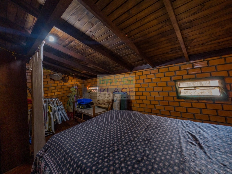 Casa à venda com arquitetura diferenciada: 22ª foto da galeria de imagens do imóvel
