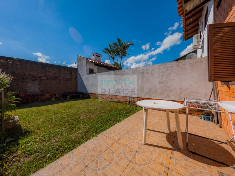 Casa à venda com arquitetura diferenciada: 7ª foto da galeria de imagens do imóvel