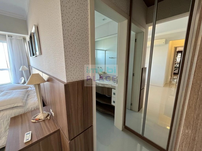 Luxoso e sofisticado apartamento com características únicas: 34ª foto da galeria de imagens do imóvel