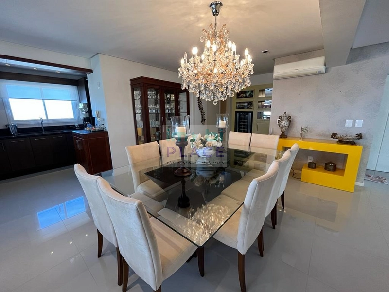 Luxoso e sofisticado apartamento com características únicas: 13ª foto da galeria de imagens do imóvel