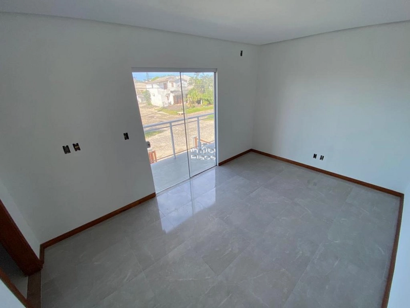 Sobrado duplex próximo ao centrinho de Nova Tramandaí, 3 dormitórios: 12ª foto da galeria de imagens do imóvel