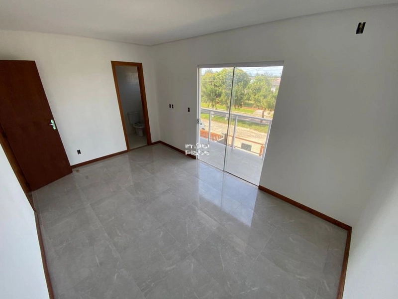 Sobrado duplex próximo ao centrinho de Nova Tramandaí, 3 dormitórios: 11ª foto da galeria de imagens do imóvel