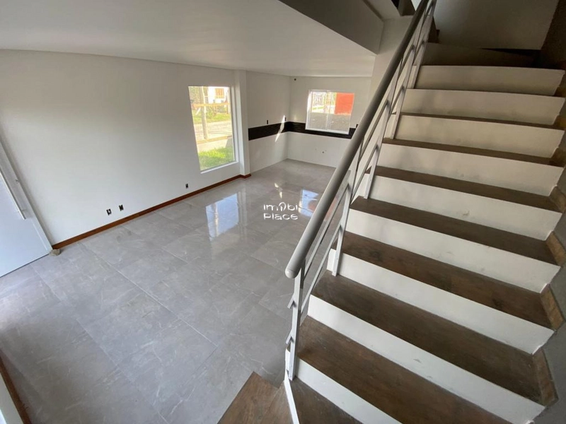Sobrado duplex próximo ao centrinho de Nova Tramandaí, 3 dormitórios: 4ª foto da galeria de imagens do imóvel