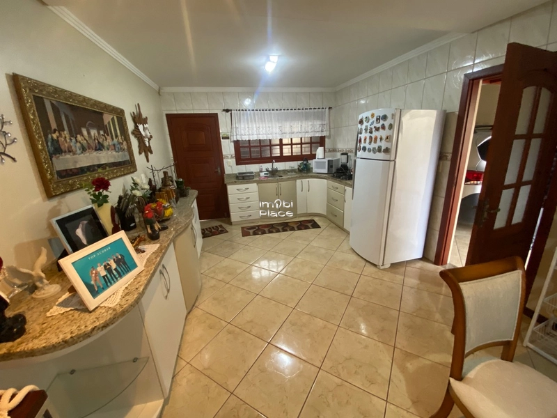 Residência Central de Tramandaí: Espaçosa, Mobiliada e com Piscina: 14ª foto da galeria de imagens do imóvel