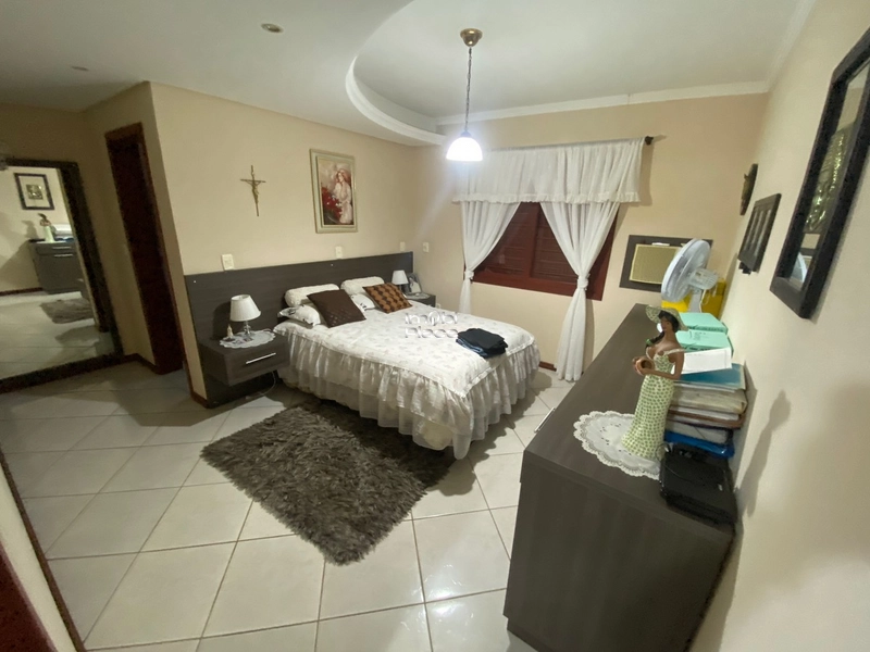 Residência Central de Tramandaí: Espaçosa, Mobiliada e com Piscina: 5ª foto da galeria de imagens do imóvel