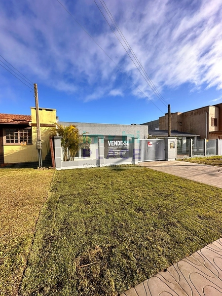 Casa ampla no Centro de Imbé – 4 dormitórios, piscina e espaço gourmet: 2ª foto da galeria de imagens do imóvel