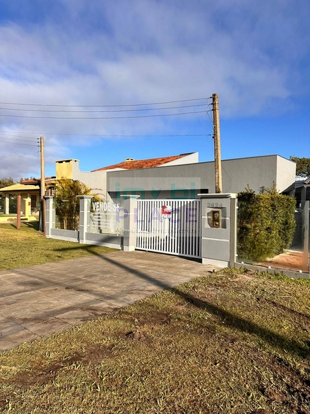 Casa ampla no Centro de Imbé – 4 dormitórios, piscina e espaço gourmet: 12ª foto da galeria de imagens do imóvel