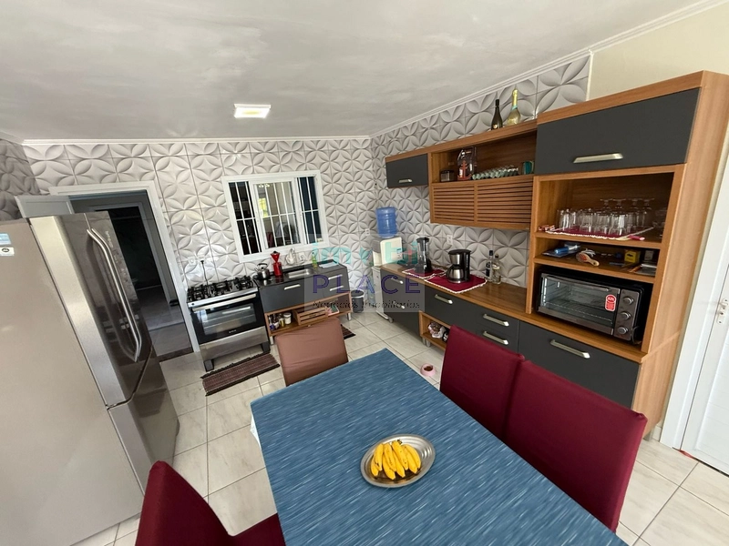 Casa Moderna com 3 Quartos e Quintal: 6ª foto da galeria de imagens do imóvel