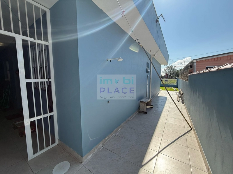 Casa Moderna com 3 Quartos e Quintal: 33ª foto da galeria de imagens do imóvel