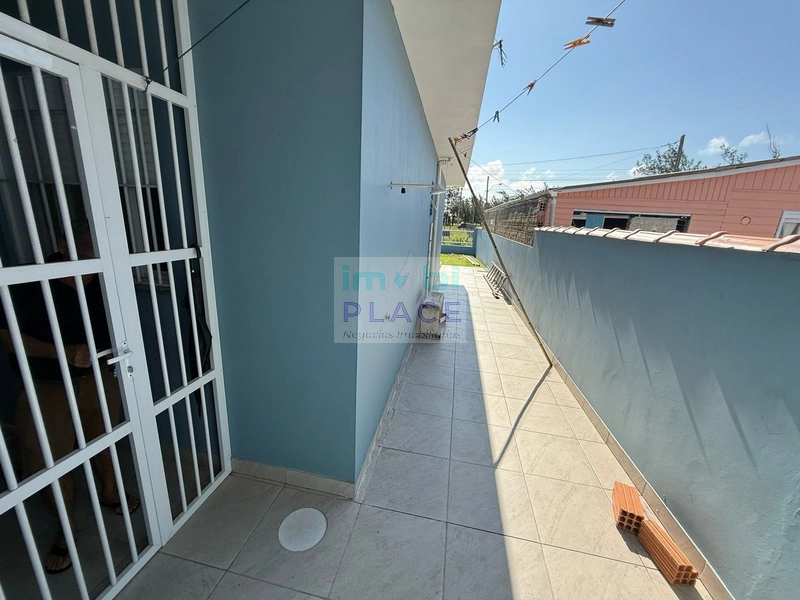 Casa Moderna com 3 Quartos e Quintal: 38ª foto da galeria de imagens do imóvel