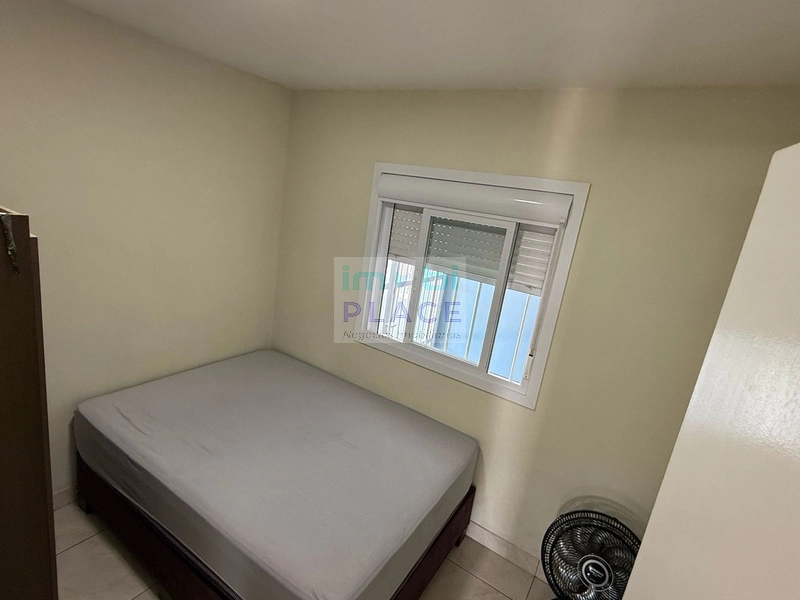 Casa Moderna com 3 Quartos e Quintal: 18ª foto da galeria de imagens do imóvel