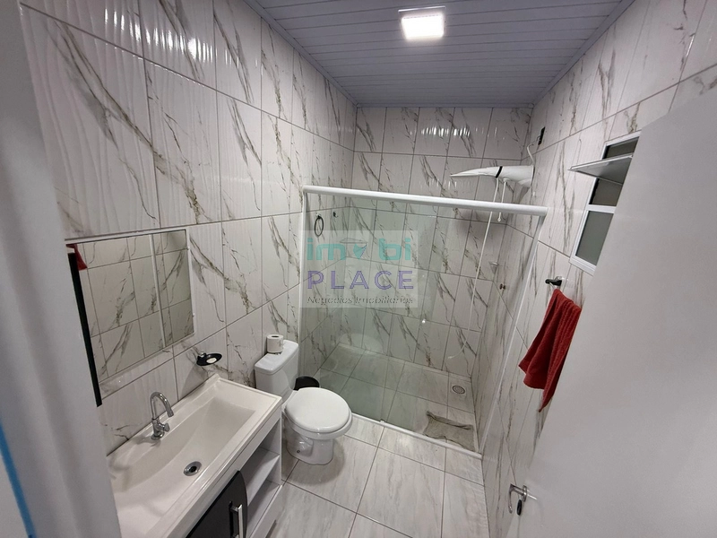 Casa Moderna com 3 Quartos e Quintal: 15ª foto da galeria de imagens do imóvel