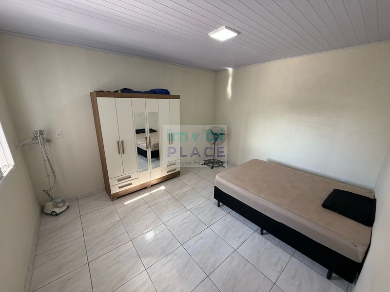 Casa Moderna com 3 Quartos e Quintal: 16ª foto da galeria de imagens do imóvel