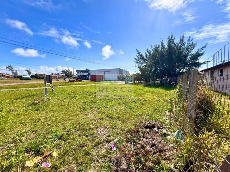 Terreno de esquina à venda: 7ª foto da galeria de imagens do imóvel