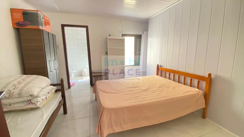 Linda residência está localizada a apenas 300 metros do mar em Pinhal: 7ª foto da galeria de imagens do imóvel