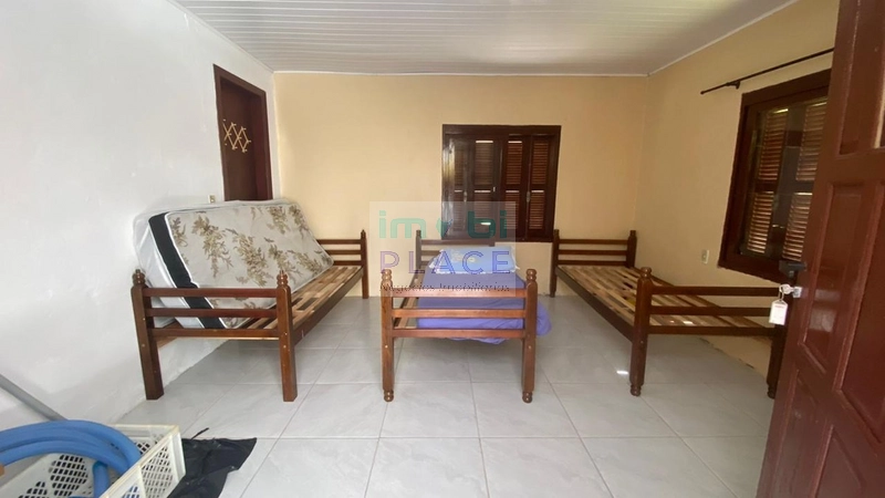 Linda residência está localizada a apenas 300 metros do mar em Pinhal: 4ª foto da galeria de imagens do imóvel