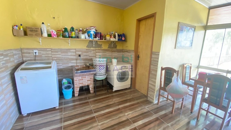 Linda residência está localizada a apenas 300 metros do mar em Pinhal: 8ª foto da galeria de imagens do imóvel