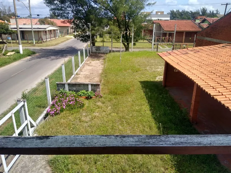Sobrado de Tijolos à Vista na Avenida Beira Mar: 6ª foto da galeria de imagens do imóvel