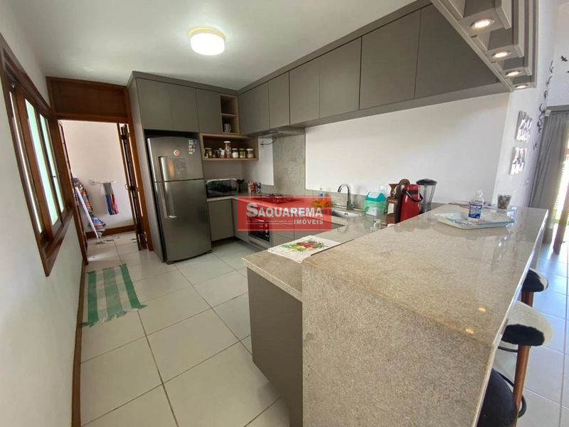 Elegante casa na praia de Atlântida Sul: 2ª foto da galeria de imagens do imóvel