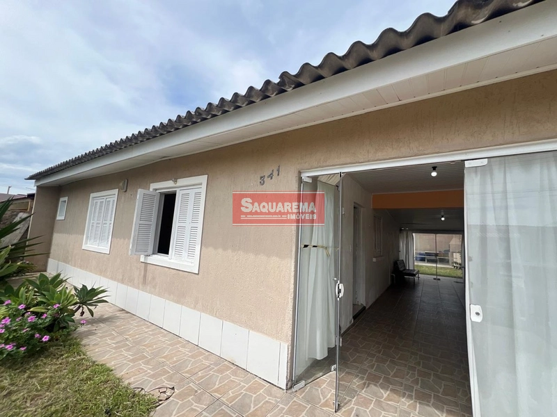 Casa com Piscina a 300m da Praia – Conforto e Lazer: 3ª foto da galeria de imagens do imóvel