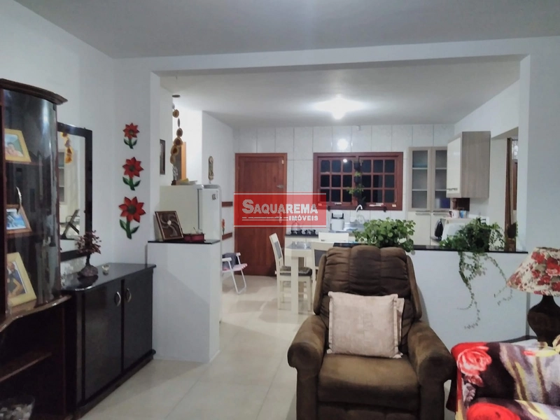 Ótima casa em Atlântida Sul na Avenida!: 3ª foto da galeria de imagens do imóvel