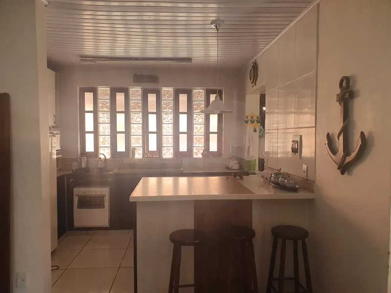 Residência à Venda - Localização Privilegiada a 150 Metros do Mar!: 2ª foto da galeria de imagens do imóvel