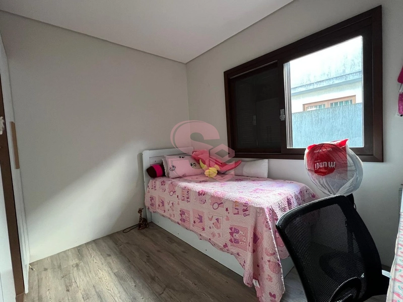 Casa à Venda – 3 Dormitórios com Piscina e Laje em Concreto: 4ª foto da galeria de imagens do imóvel