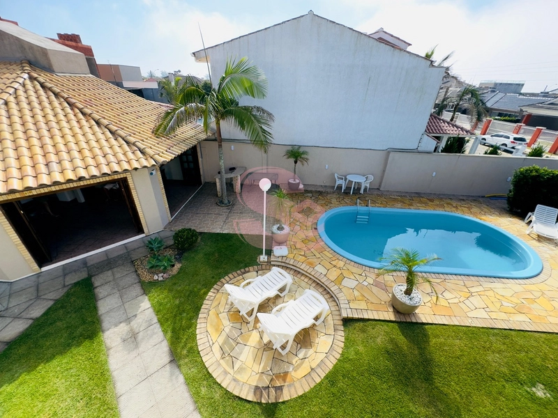 LINDO IMÓVEL À 100M DO MAR! ÁREA COM 600m2!: 46ª foto da galeria de imagens do imóvel