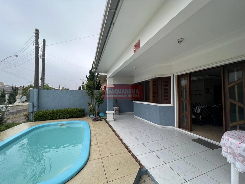 Casa Exclusiva a 100m do Mar – Praia de Atlântida Sul: 1ª foto da galeria de imagens do imóvel