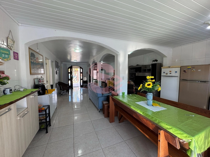 Casa 50 metros do mar.: 7ª foto da galeria de imagens do imóvel