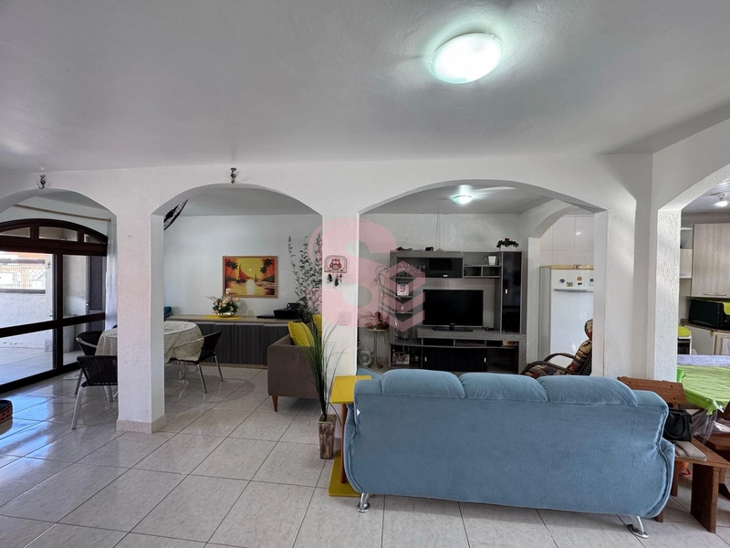 Casa 50 metros do mar.: 10ª foto da galeria de imagens do imóvel