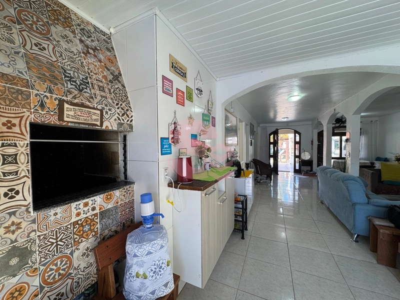 Casa 50 metros do mar.: 9ª foto da galeria de imagens do imóvel