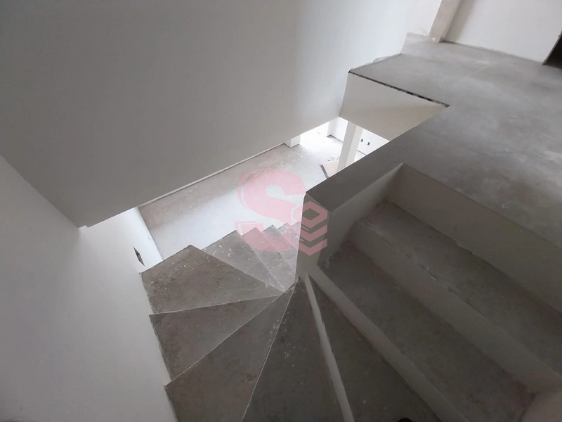 Sobrado moderno com piscina e excelente padrão de acabamento!: 2ª foto da galeria de imagens do imóvel