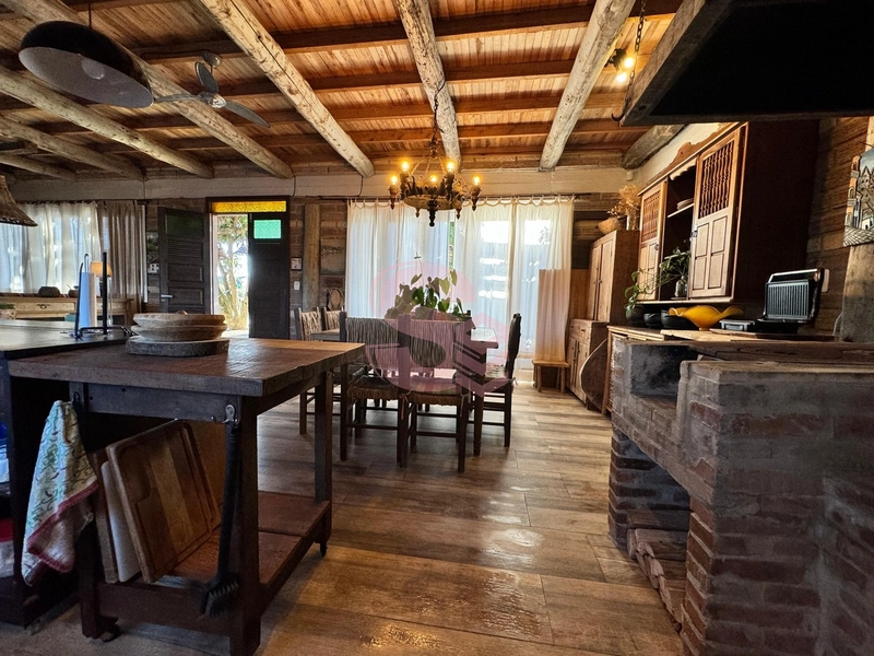 CASA RÚSTICA EM PEDRA E MADEIRA!: 36ª foto da galeria de imagens do imóvel